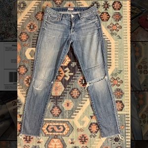 MOTHER DENIM Looker ankle fray